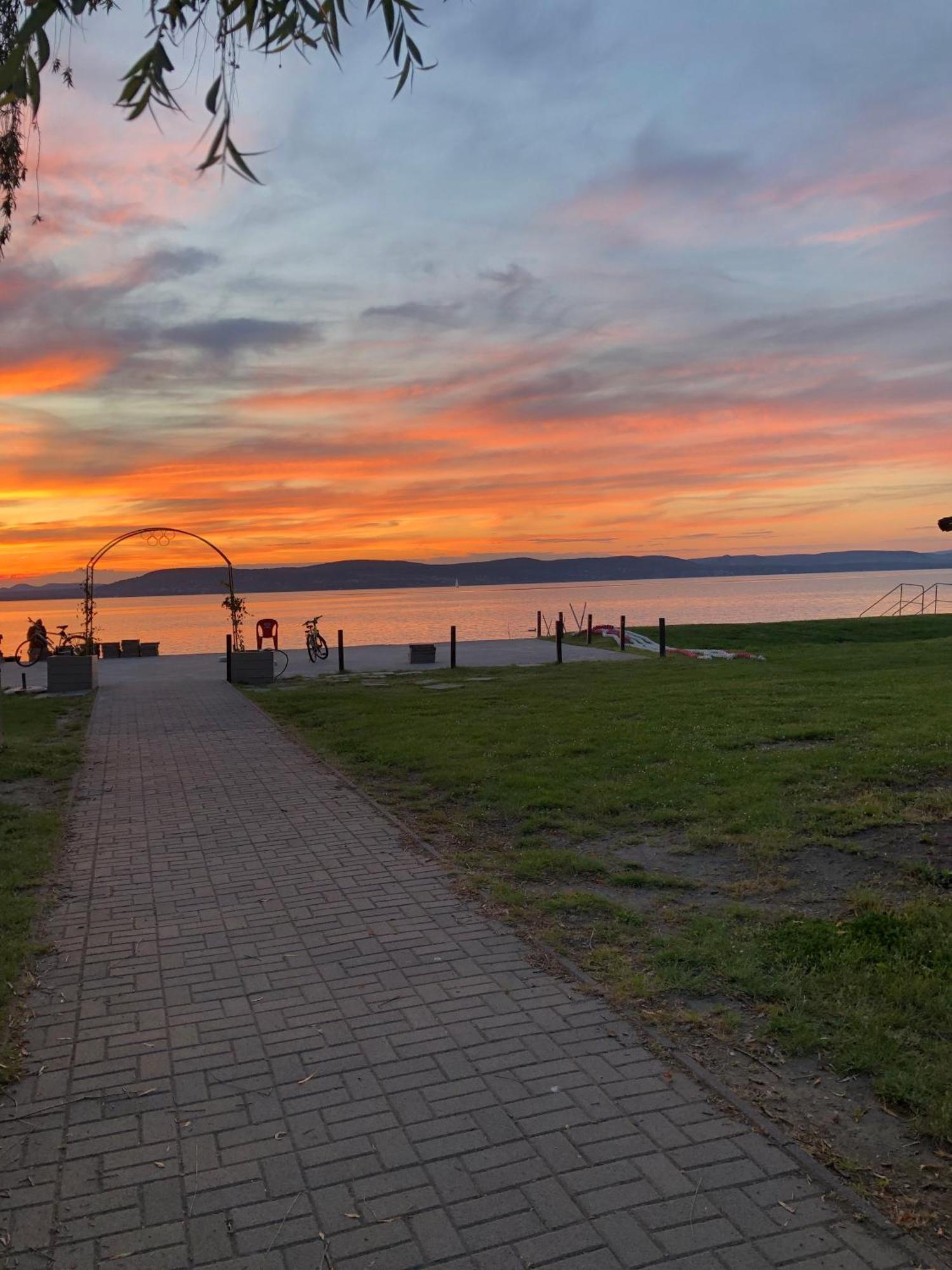Luz Del Sol Balatonlelle Daire Dış mekan fotoğraf